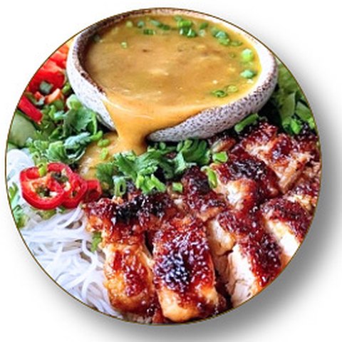 Grilled Chicken Noodle Salad